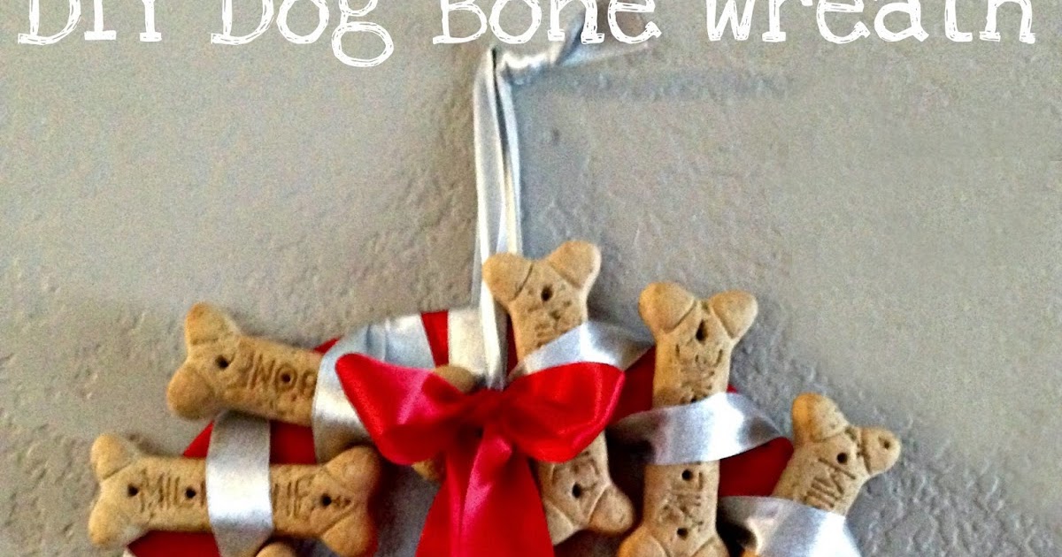 Spencer the Goldendoodle DIY Dog Bone Wreath